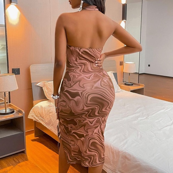 HALTERNECK BODYCON DRESS WITH THIGH DRAWSTRING. - Picture 3 of 8